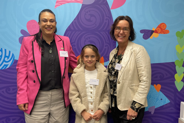 Minister for Children Karen Chhour with Fiona Kingsford and Isla Jurgeleit