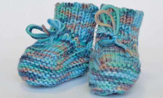 Plunket knitted booties